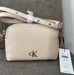 Сумочка фірми Calvin Klein