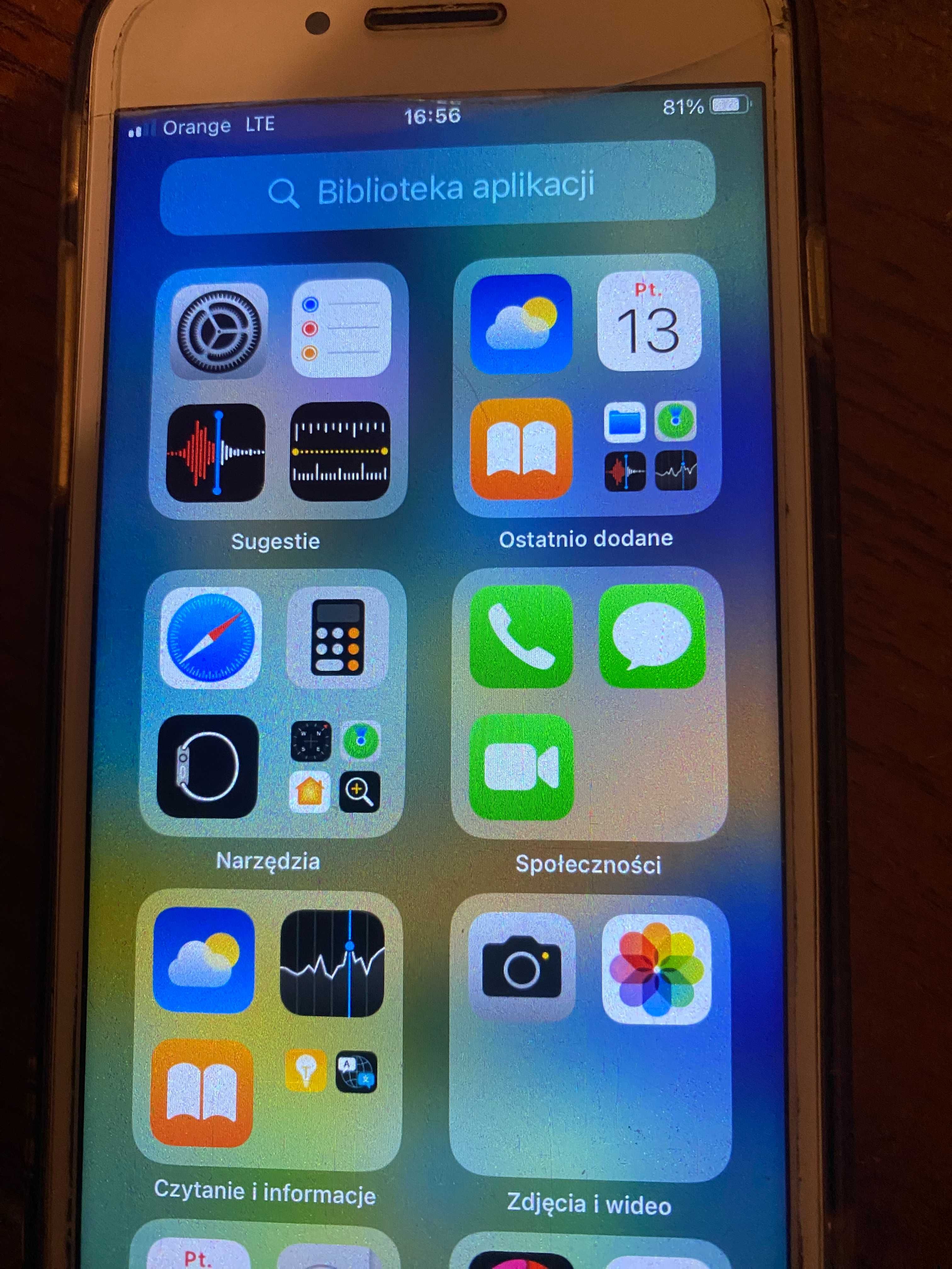 sprzedam iPhone 8
