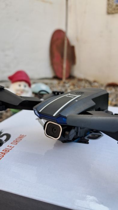 Drone com câmera 4K câmera + bataria + mala ( Novo)
Dr64550728823297120