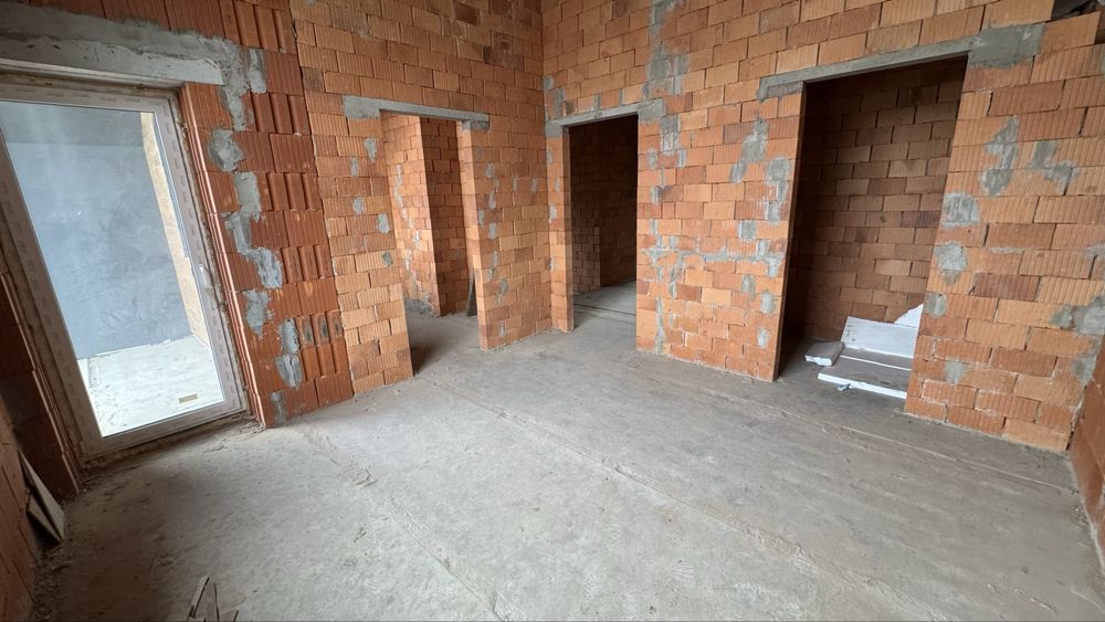 Готовый дом в закрытом коттеджном городке, Ирпень. Газовое отопление.