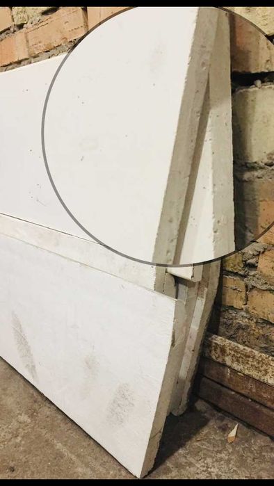 новые бетонные плиты ступеньки дорожка из бетона зона для мангала