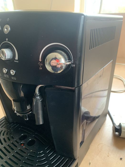 Кавоварка Delonghi Magnifica 4000 ECO