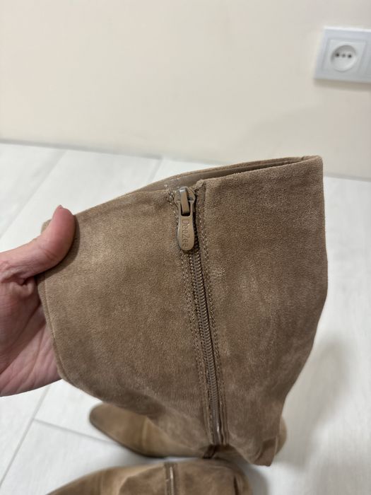 Сапоги казаки бежевые