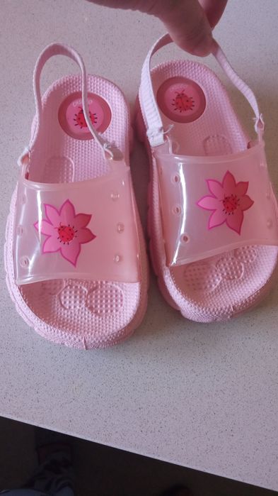 Sandálias Chicco novas número 26
