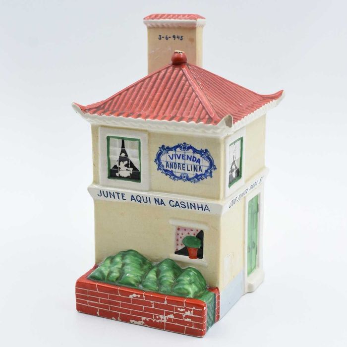Mealheiro Casinha em cerâmica portuguesa