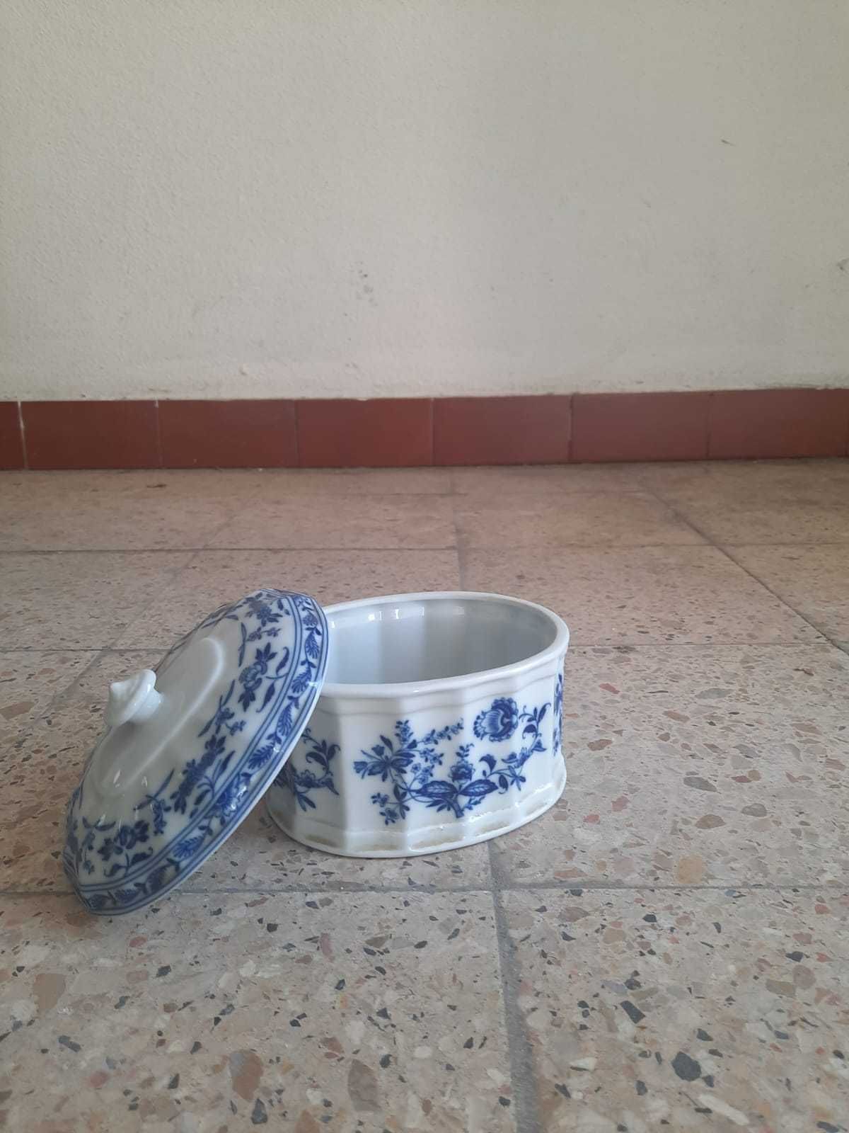 Pote Vista Alegre com tampa – padrão azul floral
