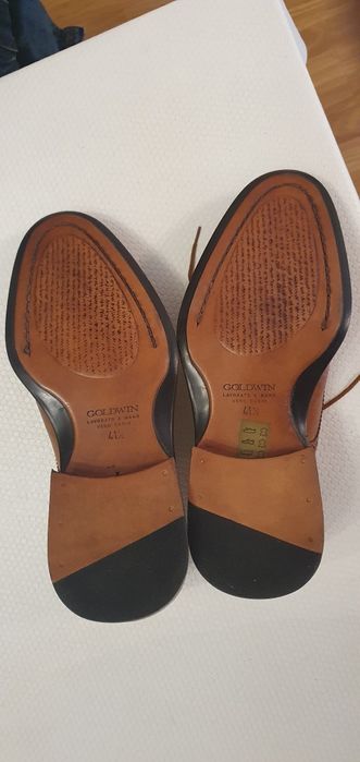 Sapatos em pele feito a mão