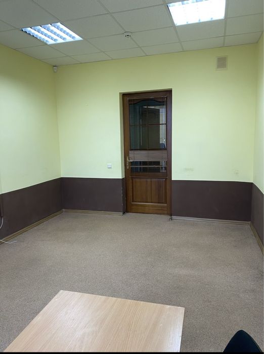 Здам офіс в центрі  вул. Полуботко