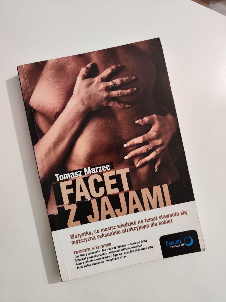 Facet z jajami - Tomasz Marzec