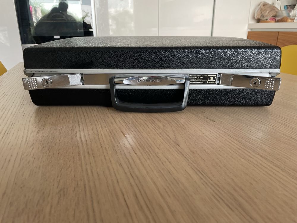 Mala samsonite preta