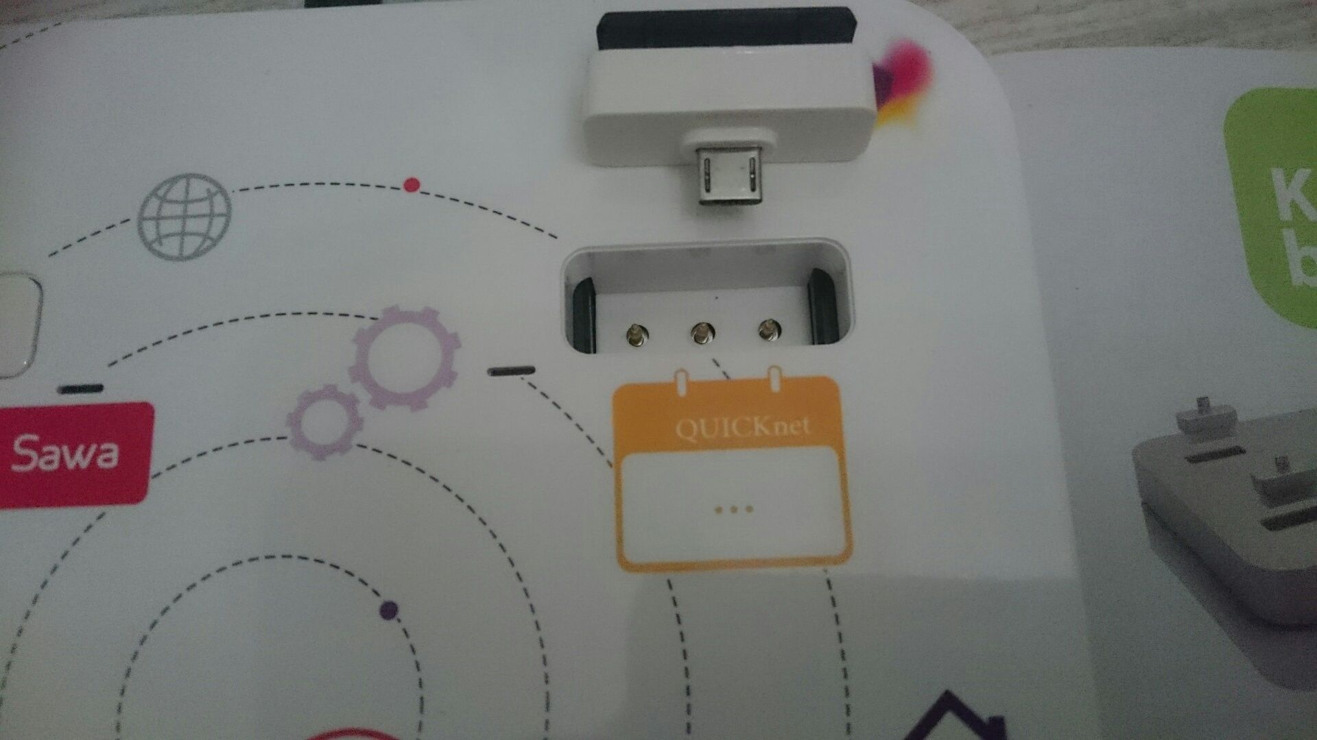 Ładowarka iPhon  KIWI BOX 4 stacjonarna na 4 telefony 5A/ Micro USB