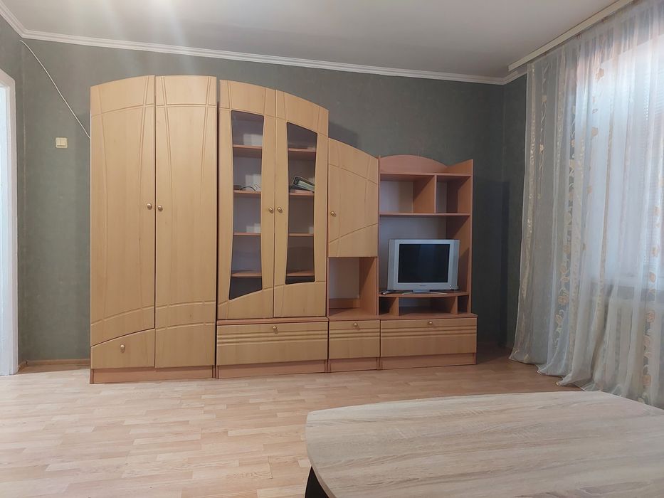 Бюджетна квартира в районі готелю Лучеськ( Відродження)