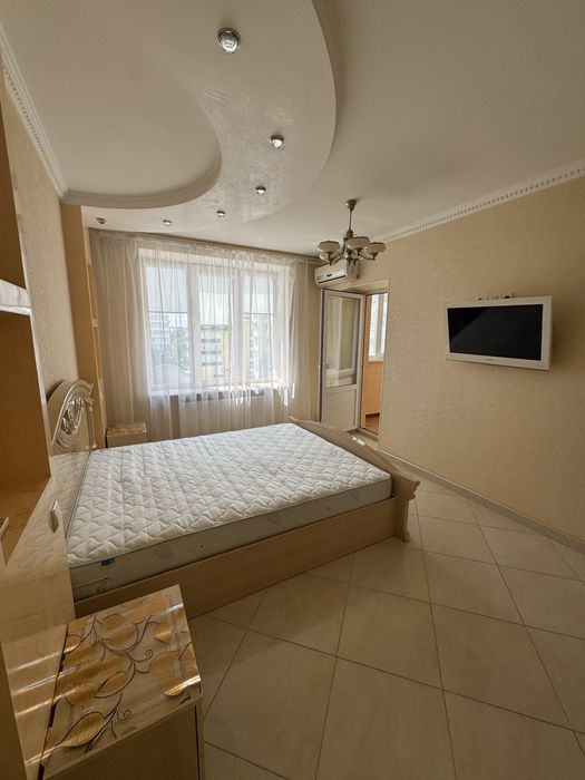 Продається 2к квартира в центрі міста