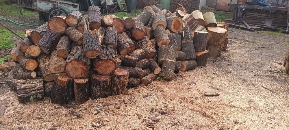 Lenha seca de qualidade