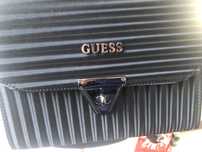 Elegancka torebka Guess