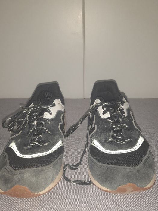 Sapatilhas NewBalance, tamanho 33
