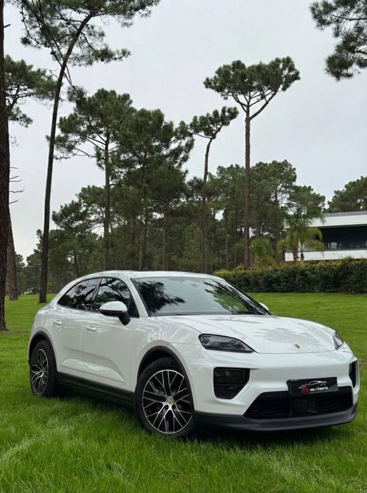 Porsche Macan Standard