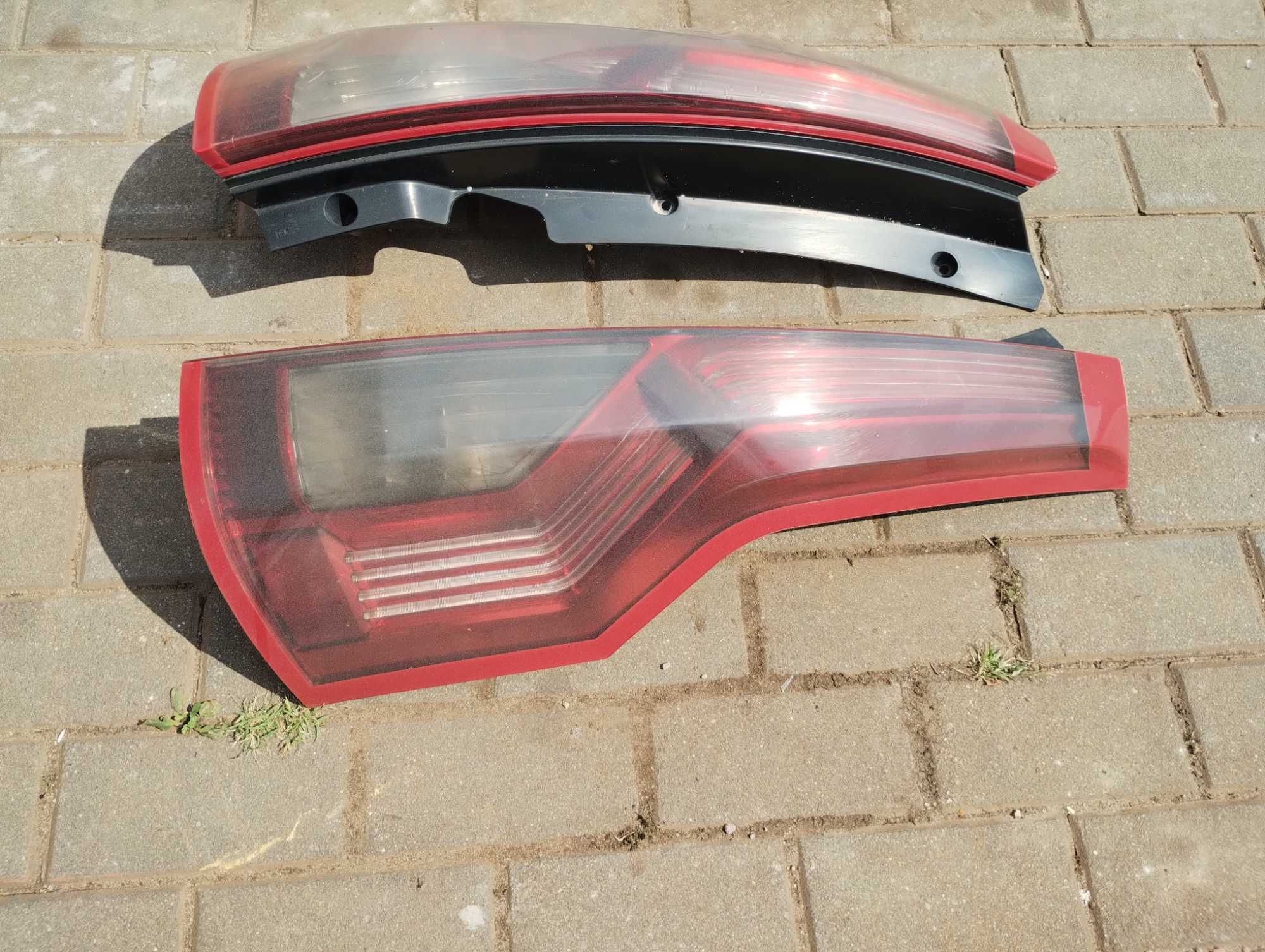 Citroen c4 grand picasso I lampy tylne  prawa lewa