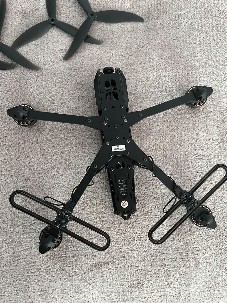 Продаю FPV-дрон