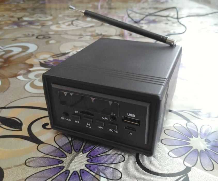 Мр3 стерео модуль з підсилювачем 2х3 Вт в корпусі, з двома колонками