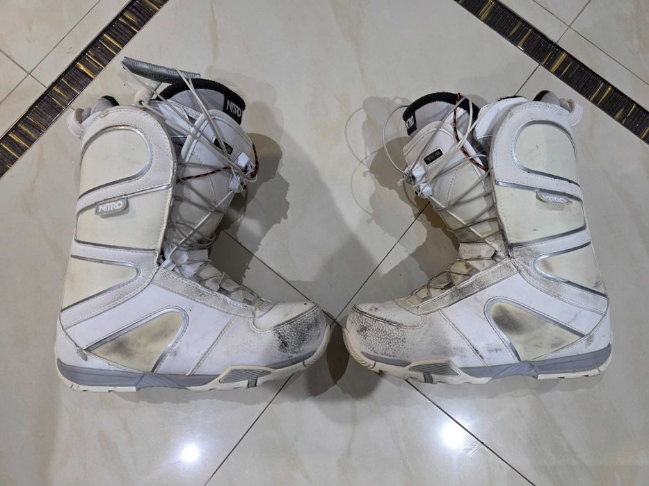 Buty snowboardowe NITRO 26cm rozm.40