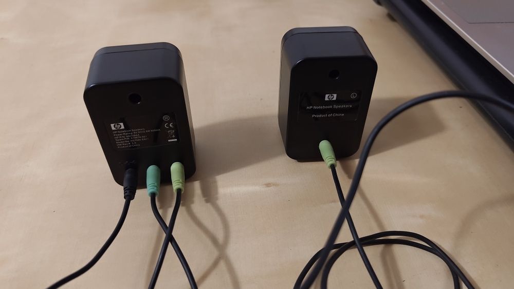 Colunas HP para computador