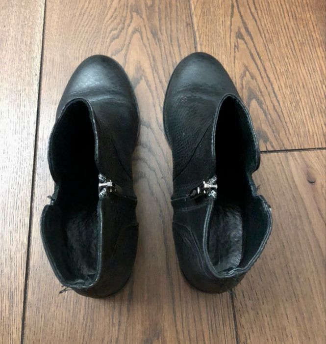 Ochnik botki 37 jak skóra węża, solidne