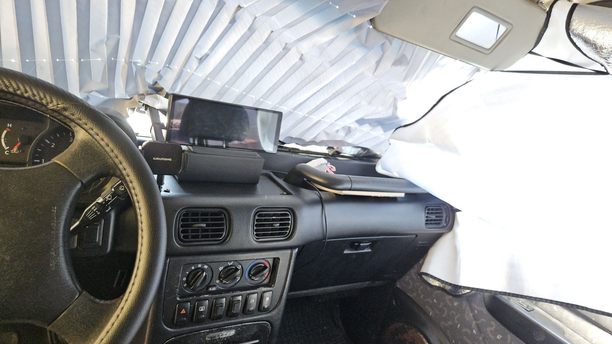 Hyundai Galloper 2.5 TDI 4x4 7os. Hak 

Na sprzedaż Gallop