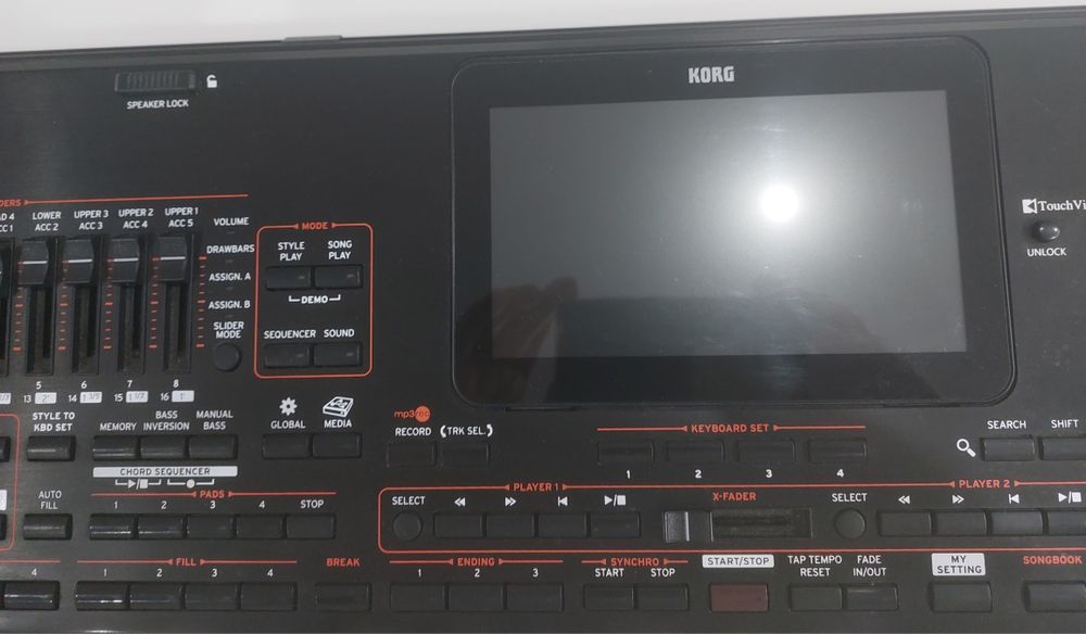 KORG pa4Xpro  arranager 76