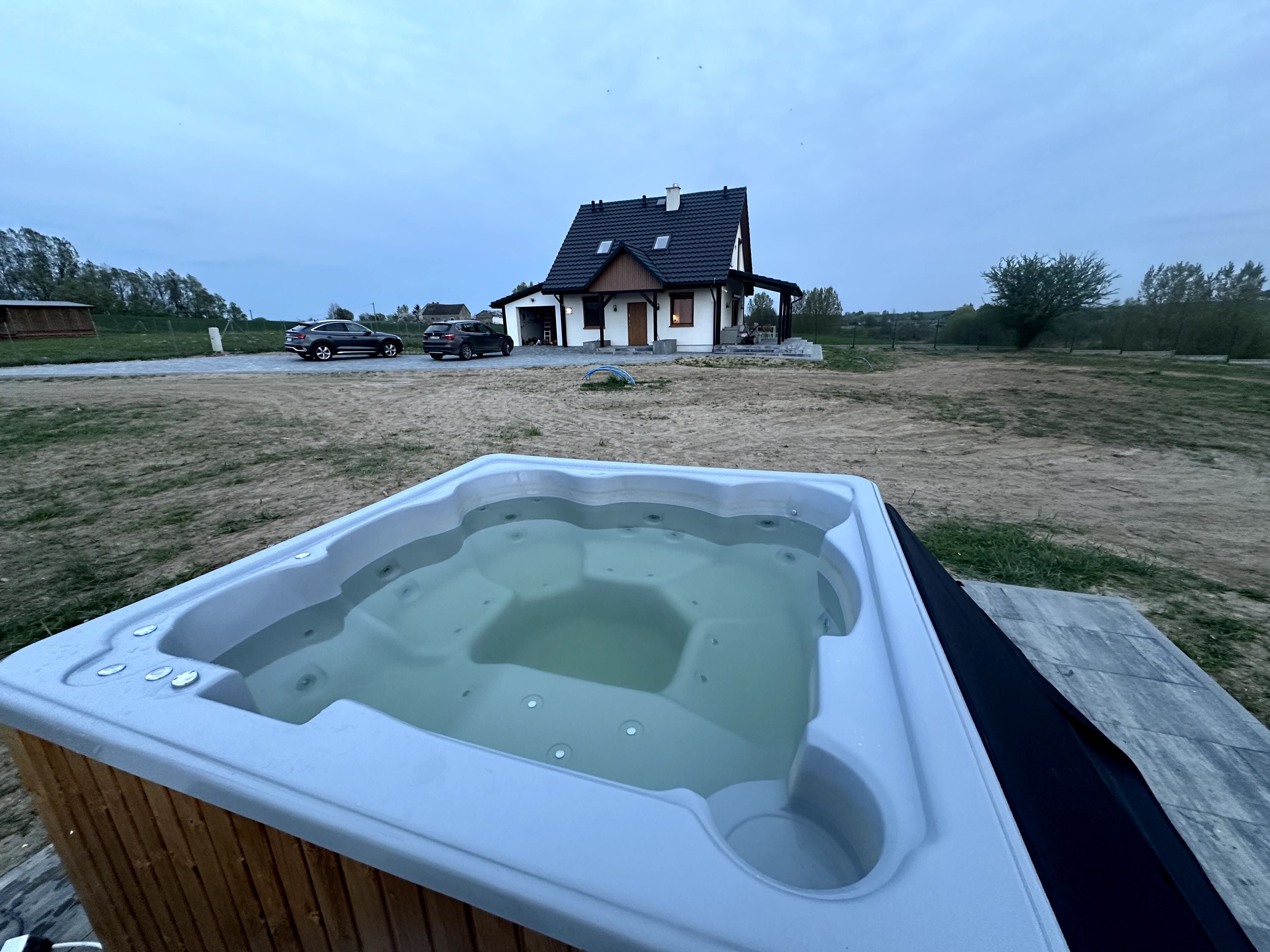 Jacuzzi ogrodowe używane 37 dysz
