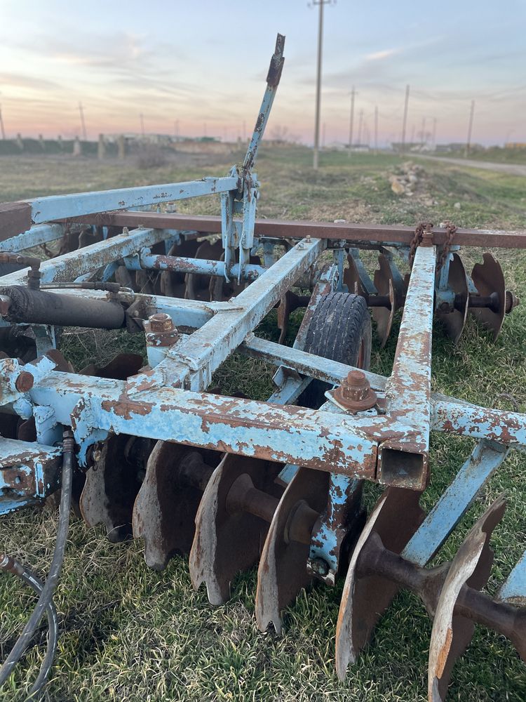 Продам дискову борону БДТ - 3