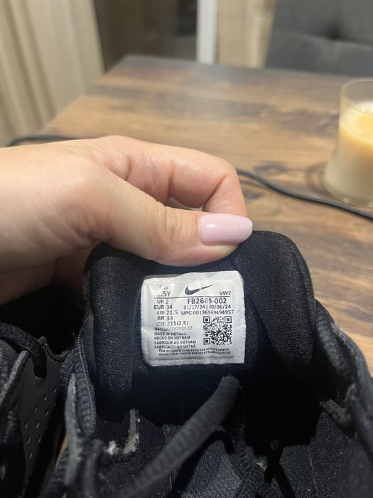 Кросівки nike . Дитячі . Розмір 34, us 2,5 , 21,5 cm.