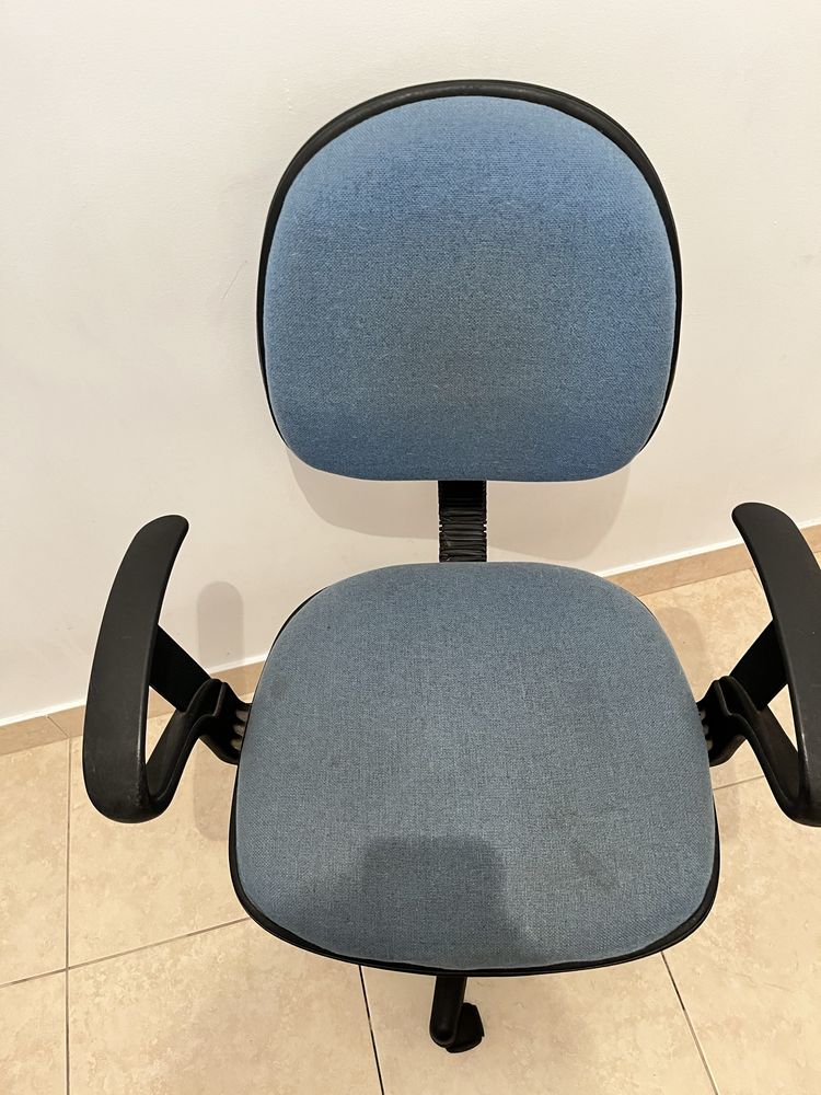 Cadeira escritorio azul