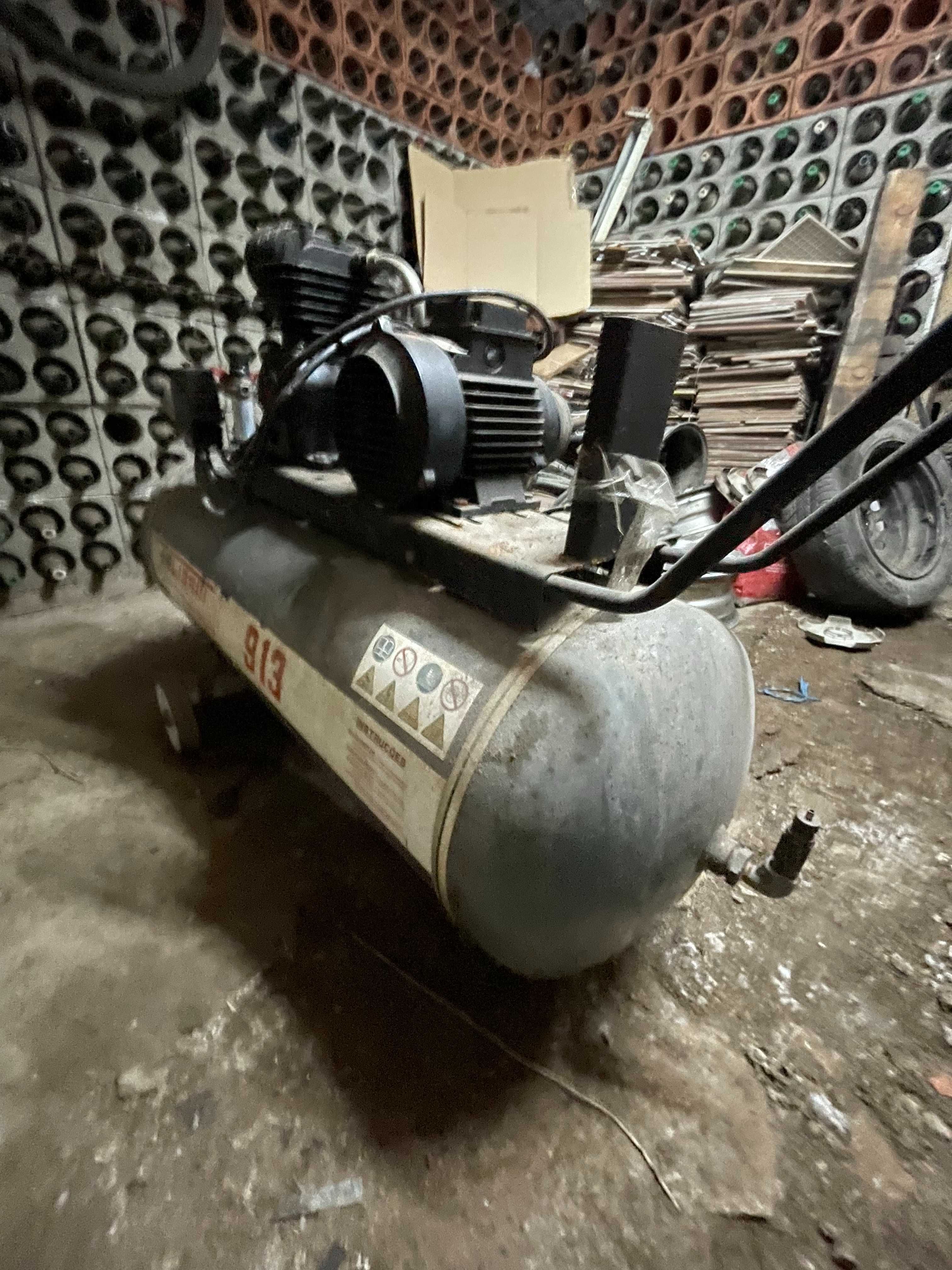 Vendo Compressor 100l  FELISATTI 913