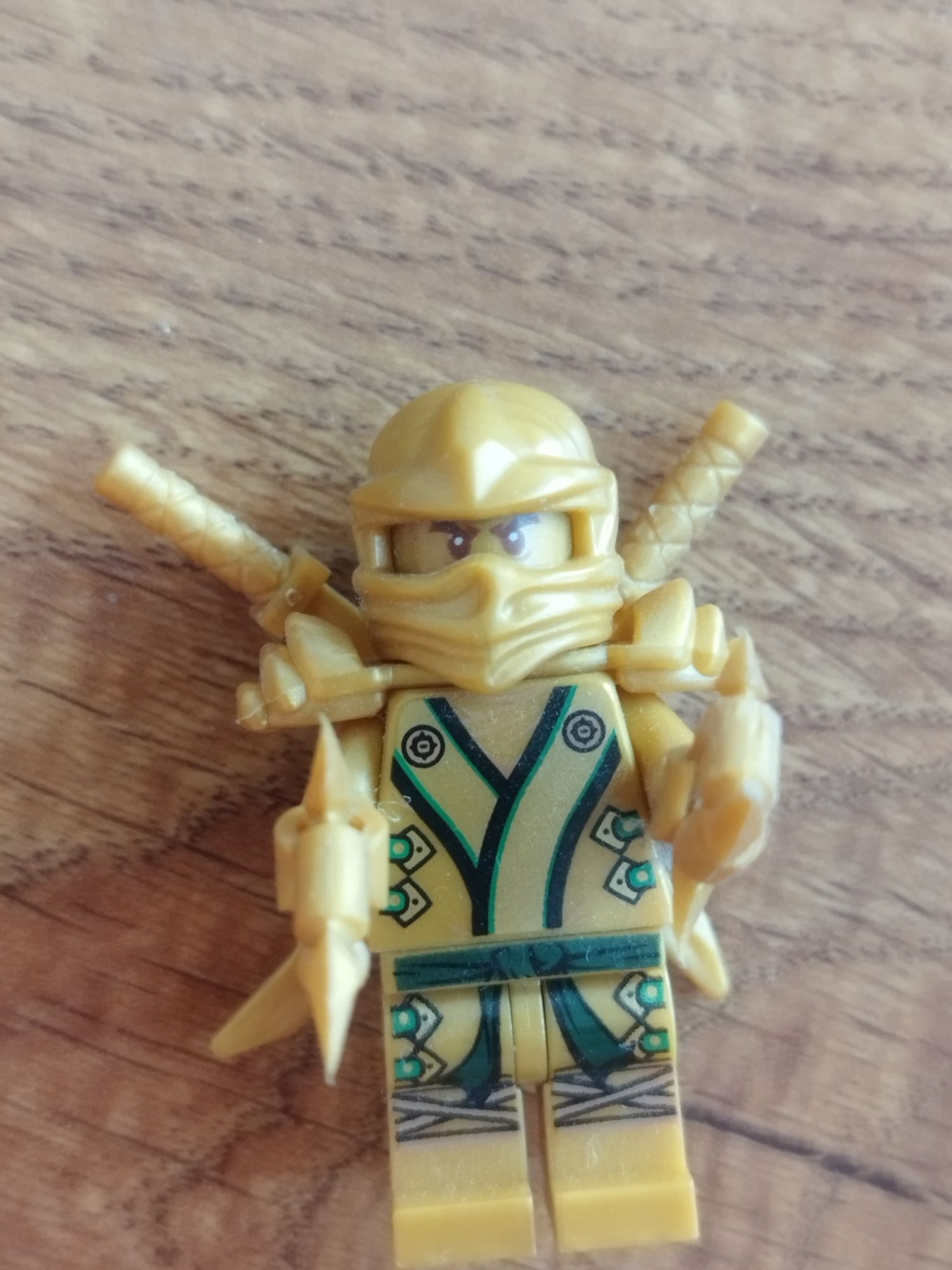 Lego ninjago lloyd złoty