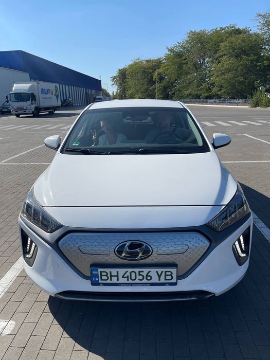 Hyundai IONIQ рест