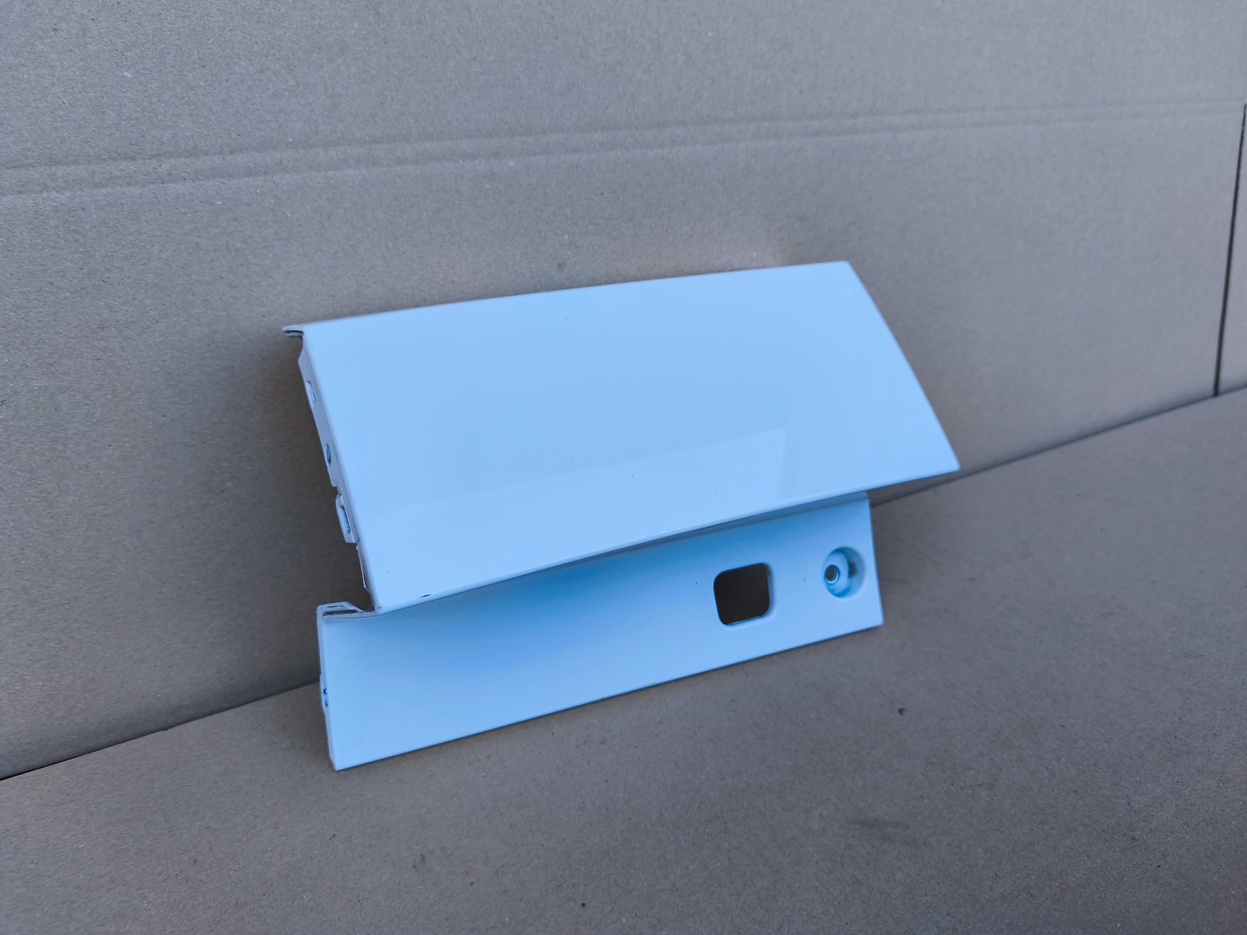 VW ID BUZZ ID.BUZZ narożnik zderzaka tył tylny pod lampę 1T3.807.322B