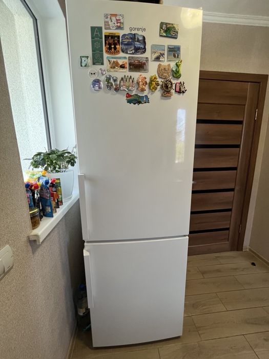 Продам холодилник Gorenje