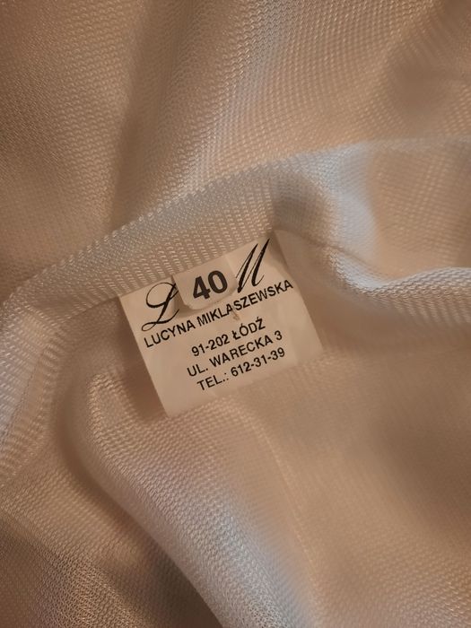 Sukienka wizytowa bez rękawów   40