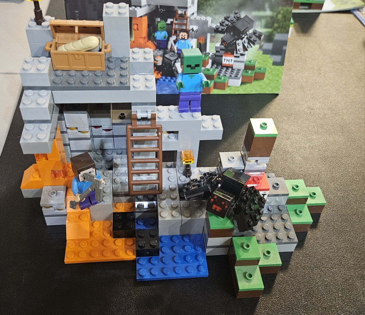Lego Minecraft Покинута шахта 21166