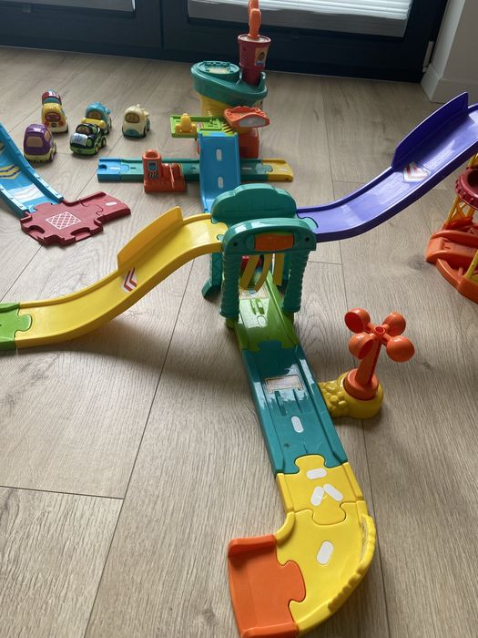 Vtech autka TUT TUT zestaw