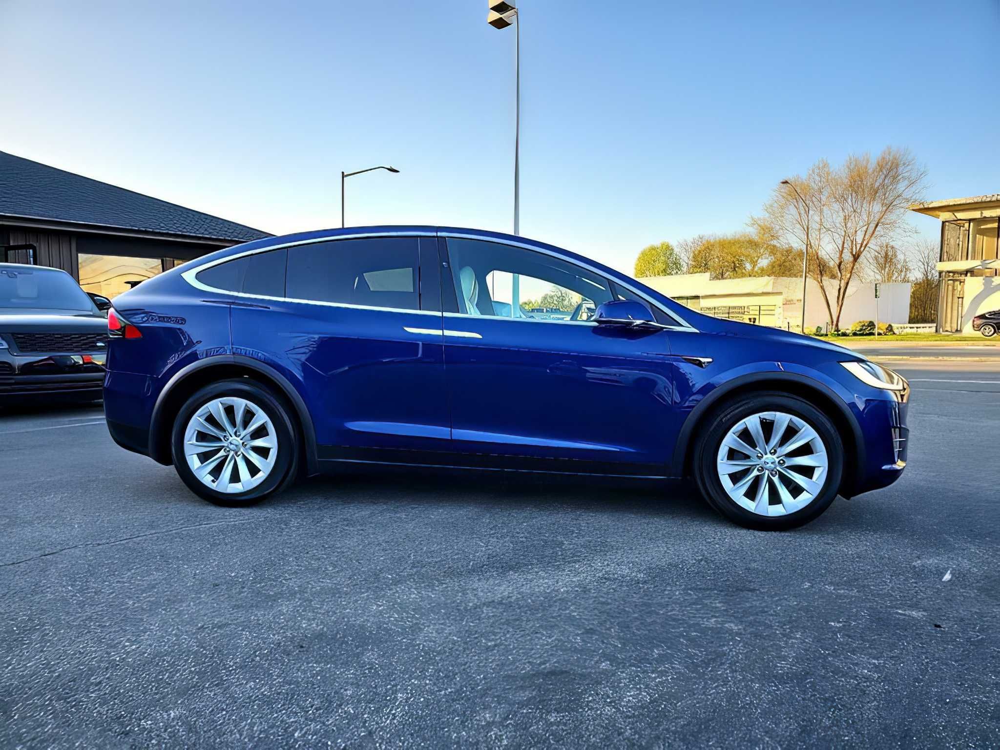 2020 Tesla Model X Long Range