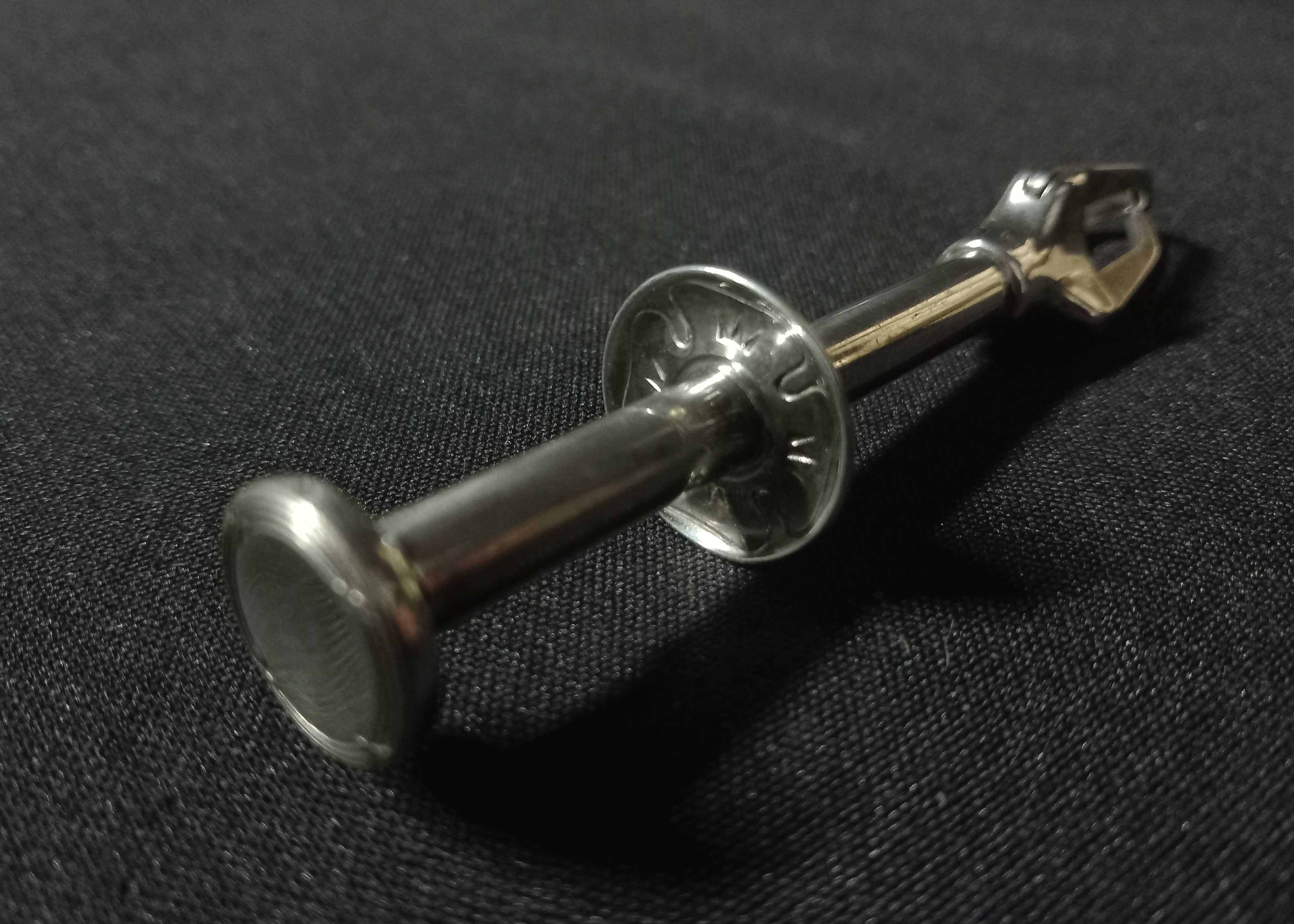 Casquinha - Invulgar pinça para cubos e açúcar