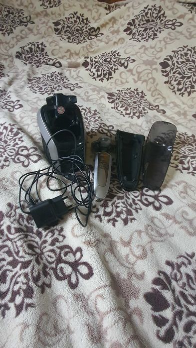 Отличную электро бритву Philips в комплекте недорого.