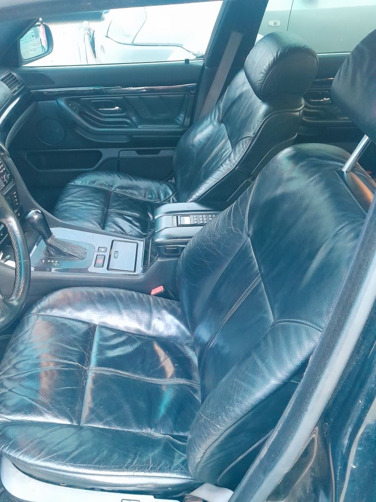Продам BMW е38 м57 3.0