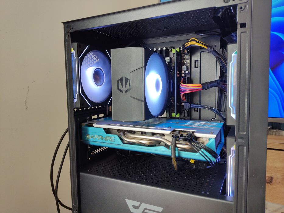 Komputer Xeon 2697v3(2600/2600x) 24 GB ramu RX 580 8 GB Sapphire