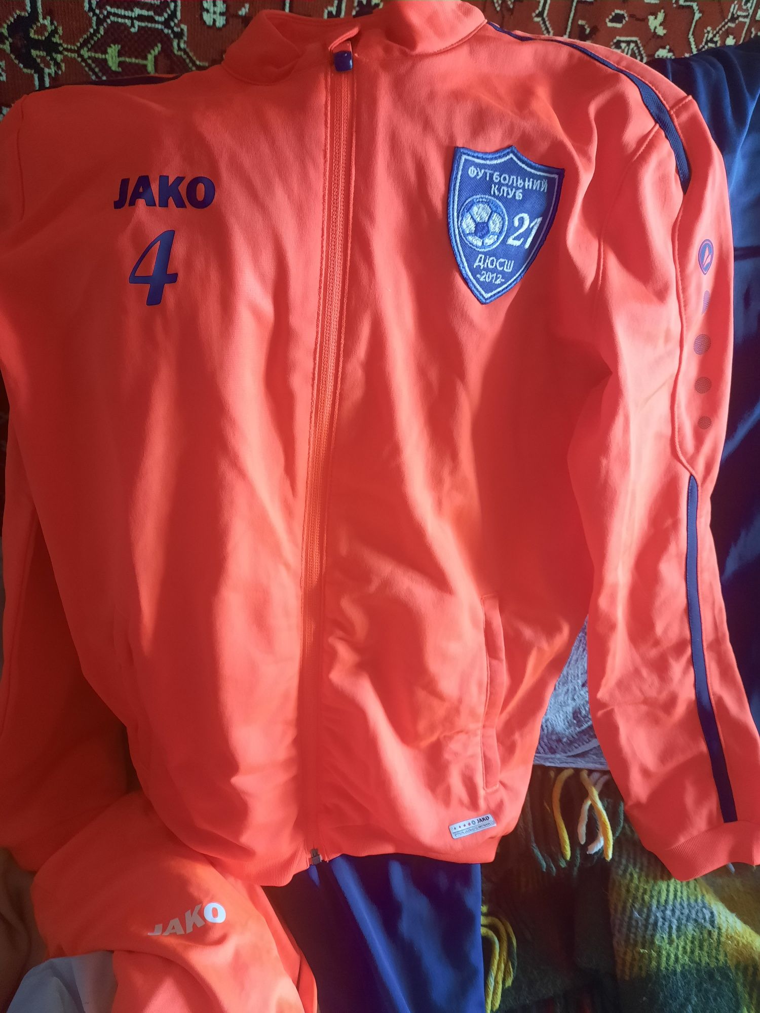 Продам детский спортивный костюм JAKO  р. 152