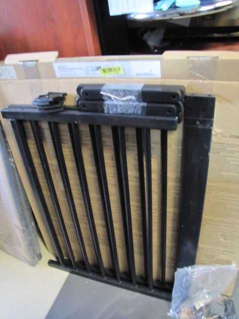 Geuther Bramka zabezpieczająca na schody Plus 2733+ 67-107 cm czarna