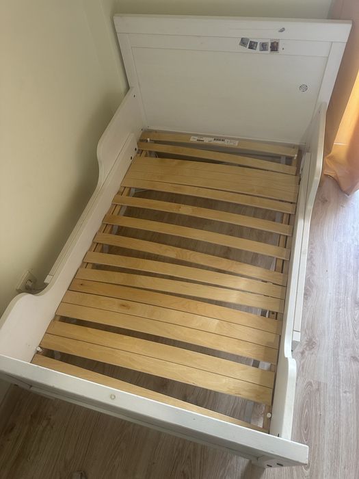 Cama de criança extensivel IKEA SUNDVIG com colchao molas ensacadas