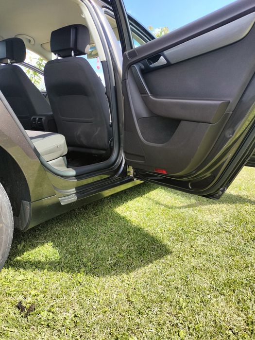Продам хороше надійне авто.Місто Луцьк.